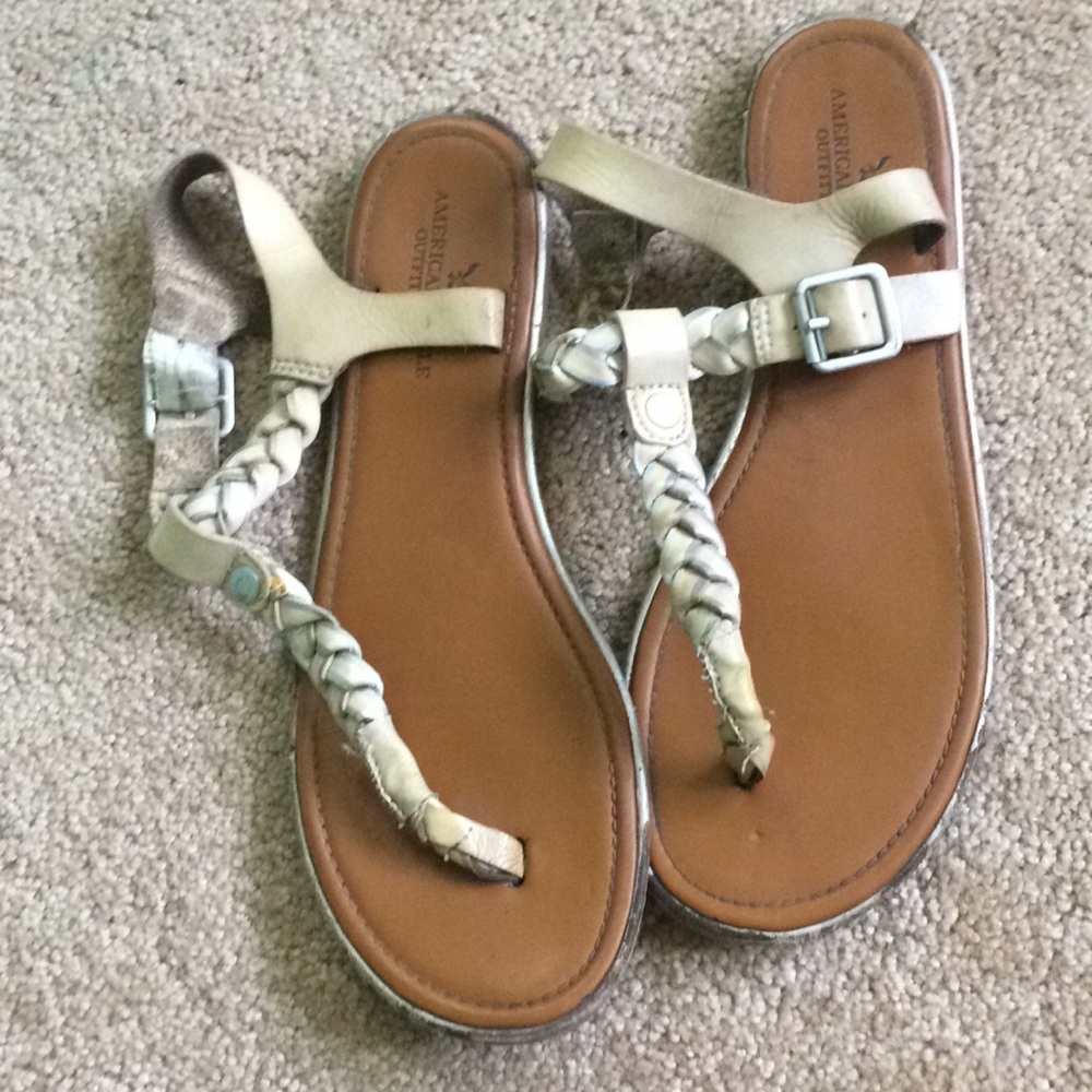 american eagle sandels